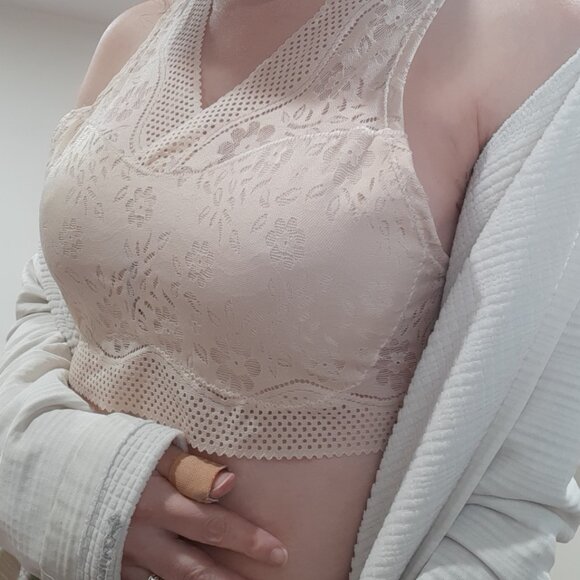 Beautiful boho lace bralette - Picture 14 of 15